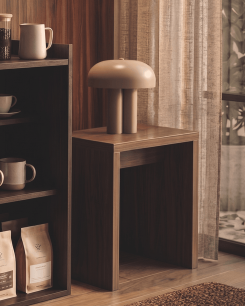 01 TABLE LAMP